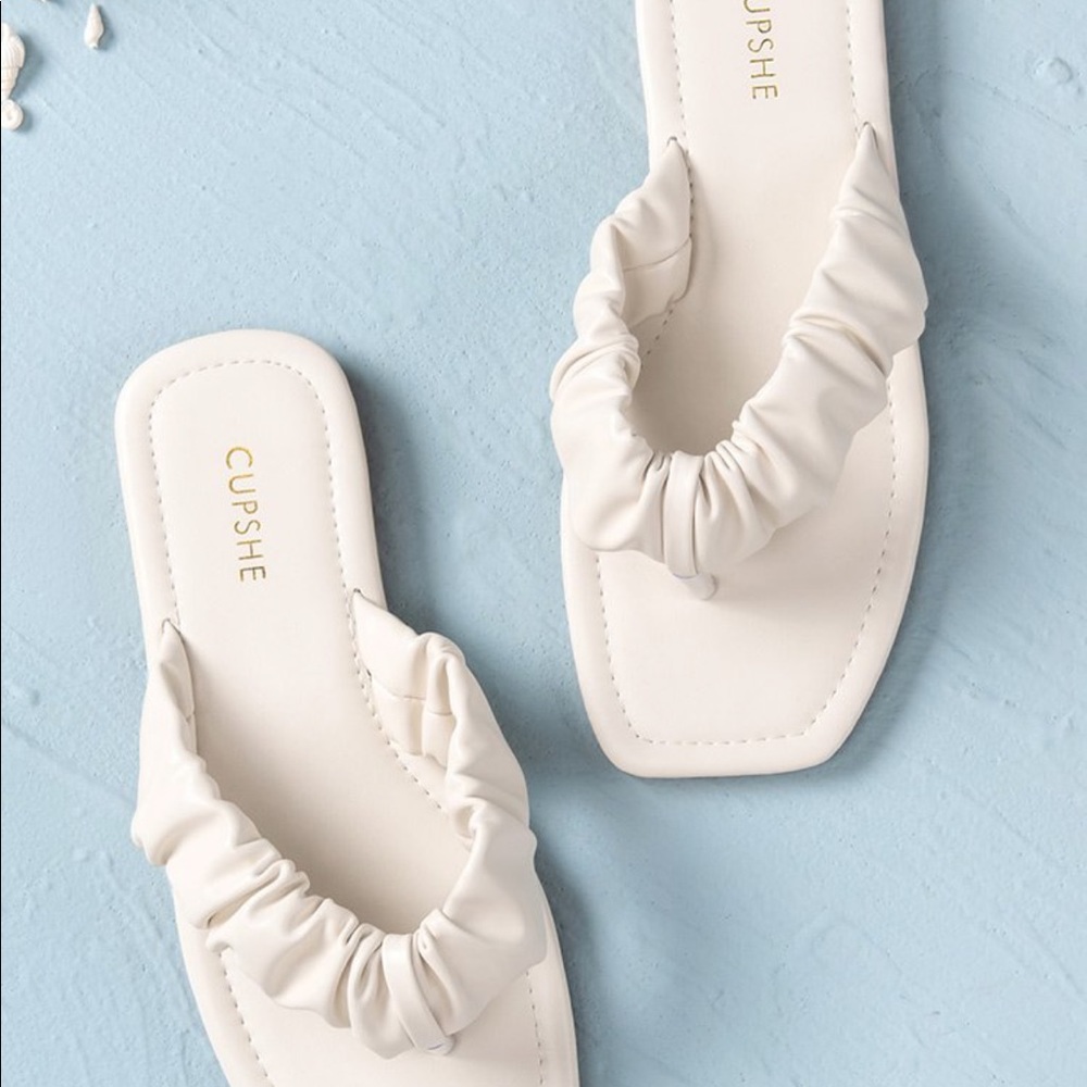 Adorable white sandals! NEW - Never worn!